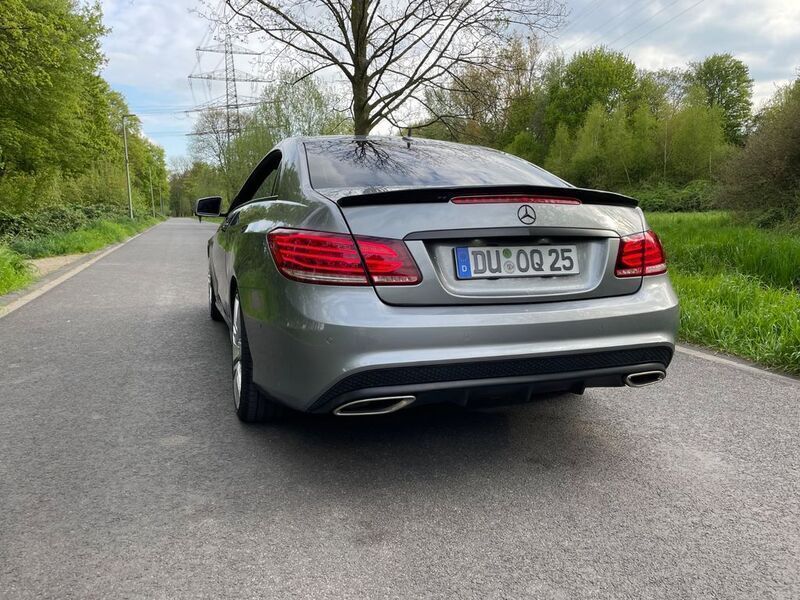 Grau Gebraucht 2013 Mercedes E250 Coupé | 14.900 € (Guter Preis) - Bild 1/4