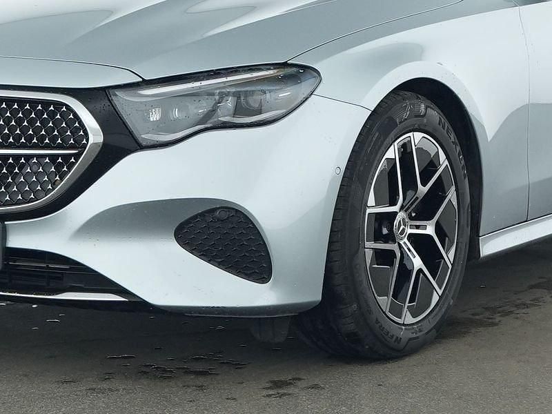 Gebraucht Mercedes E200 Advanced Plus 204 PS (150 kW) 2024 Lack hightechsilber Limousine