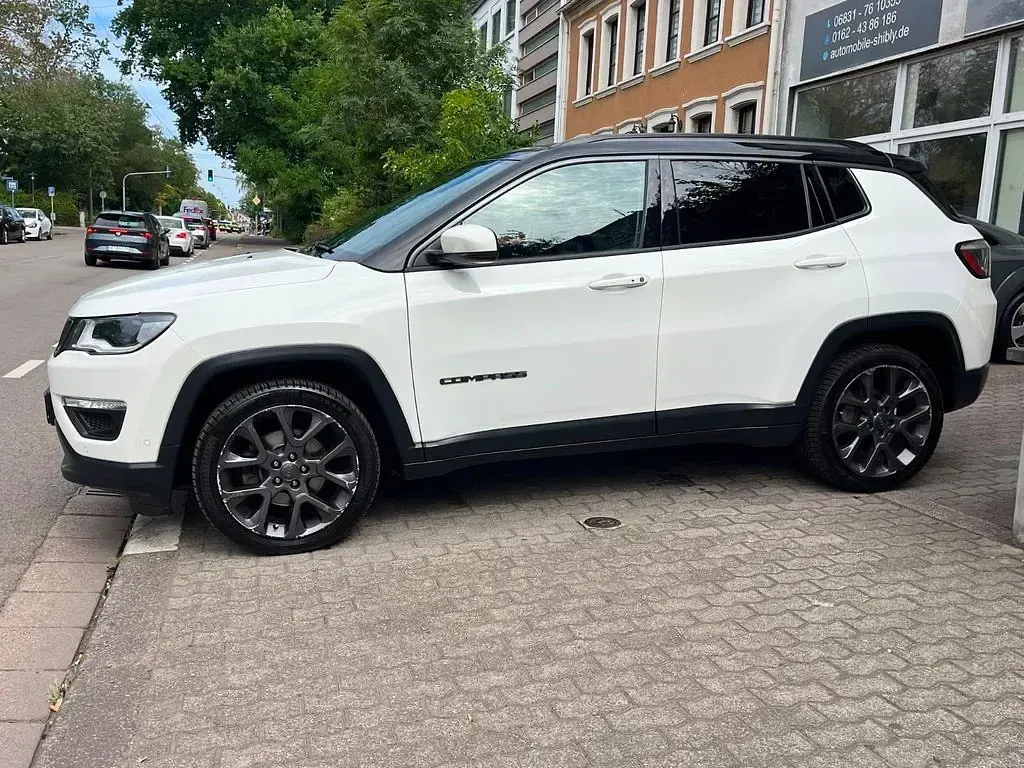 Gebraucht Jeep Compass Limited 140 PS (102 kW) 2020 Weiß SUV