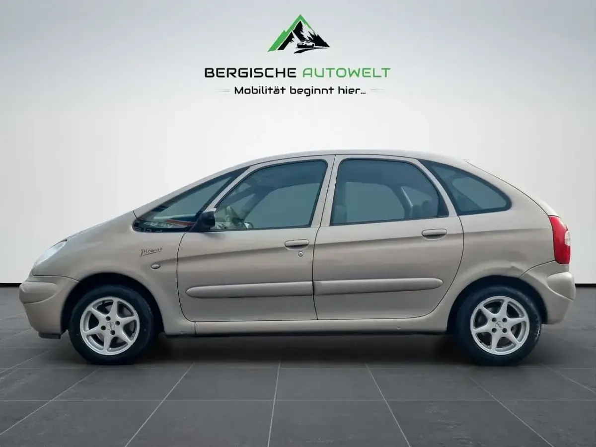 Gebraucht Citroën Xsara Picasso Exclusive 116 PS (85 kW) 2003 Farbe sandbeige/metalliclack Van / Kleinbus