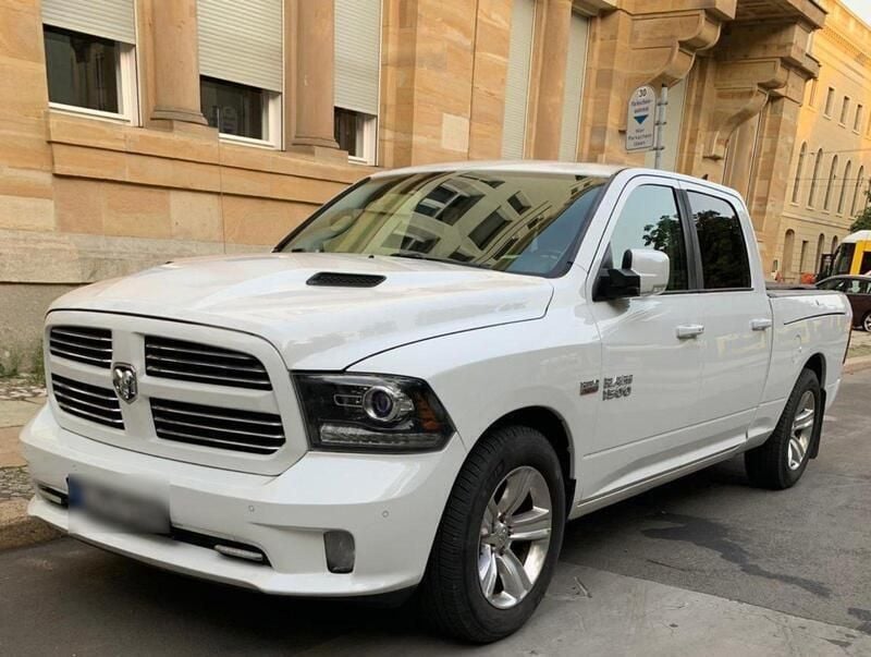 Weiß Gebraucht 2016 Dodge Ram Abholung | 30.500 € (Guter Preis) - Bild 1/4