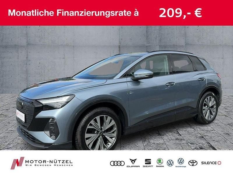 Geysirblau metallic Gebraucht 2023 Audi Q4 e-tron Advanced SUV | 26.960 € (Superpreis) - Bild 1/4