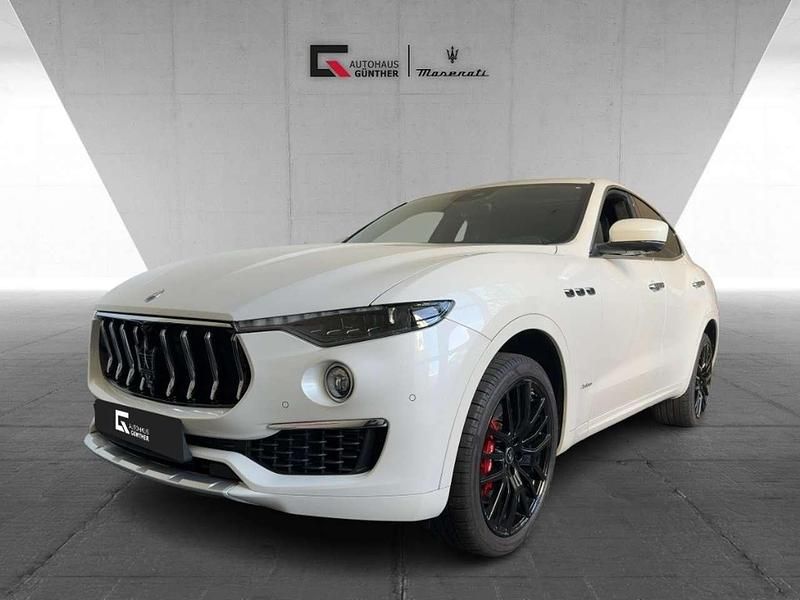 Bianco alpi Gebraucht 2021 Maserati Levante GranLusso SUV | 56.850 € (Fairer Preis) - Bild 1/4