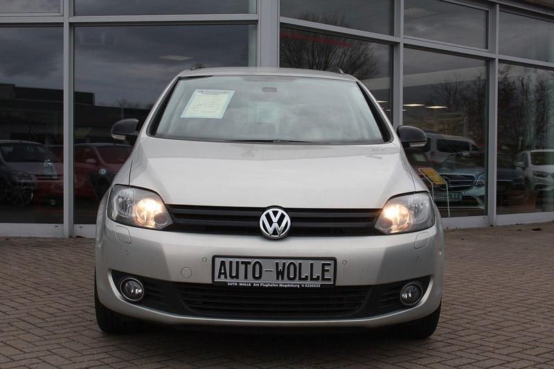 Gebraucht VW Golf VII Match 86 PS (63 kW) 2012 Silber Kleinwagen