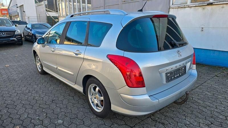 Gebraucht Peugeot 308 SW Premium 109 PS (80 kW) 2010 Silber Kombi