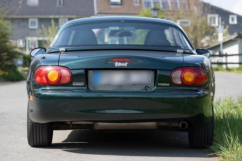 Usata Mazda MX5 110 CV (80 kW) 2001 Verde Cabrio