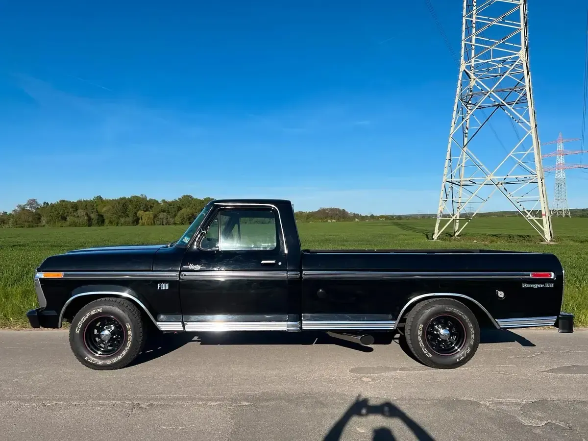 Gebraucht Ford V8 XLT 258 PS (189 kW) 1974 Schwarz