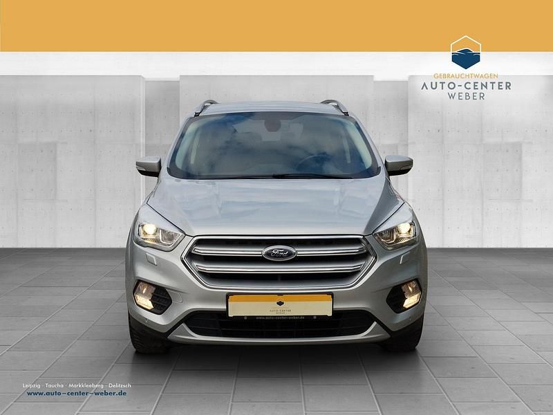 Gebraucht Ford Kuga Titanium 150 PS (110 kW) 2018 Silber SUV