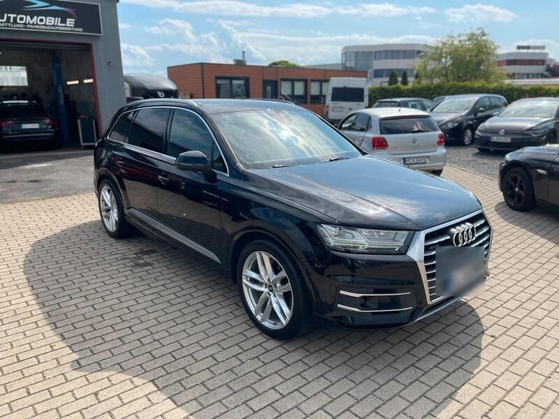 Schwarz Gebraucht 2016 Audi Q7 Sport SUV | 33.990 € (Etwas zu teuer) - Bild 1/4