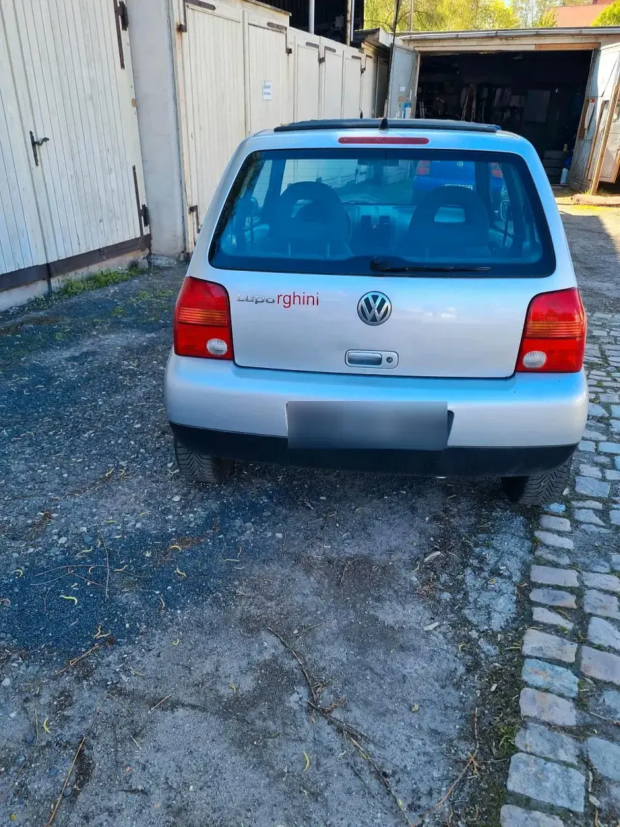 Second-hand VW Lupo 60 CP (44 kW) 2004 Argintiu Hatchback