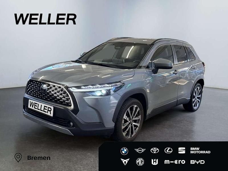 Grau Gebraucht 2024 Toyota Corolla Cross Team SUV | 30.990 € (Guter Preis) - Bild 1/3