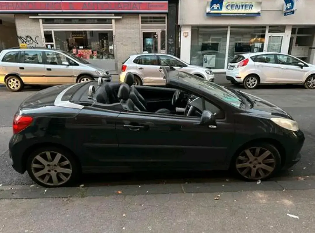 Gebraucht Peugeot 207 CC 120 PS (88 kW) 2007 Schwarz Cabrio