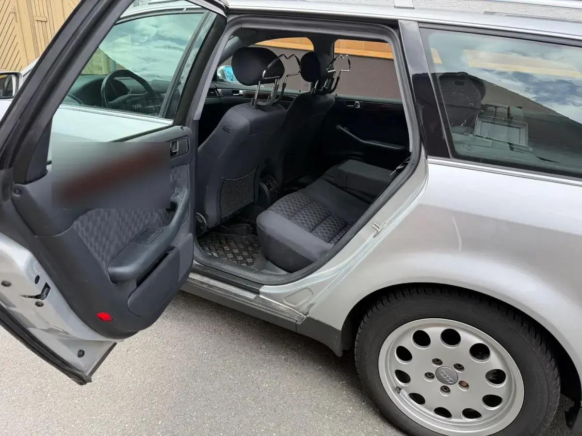 Gebraucht Audi A6 165 PS (121 kW) 2000 Silber Kombi