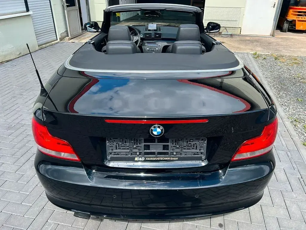 Gebraucht BMW 120 Cabriolet 170 PS (125 kW) 2012 Schwarz Cabrio