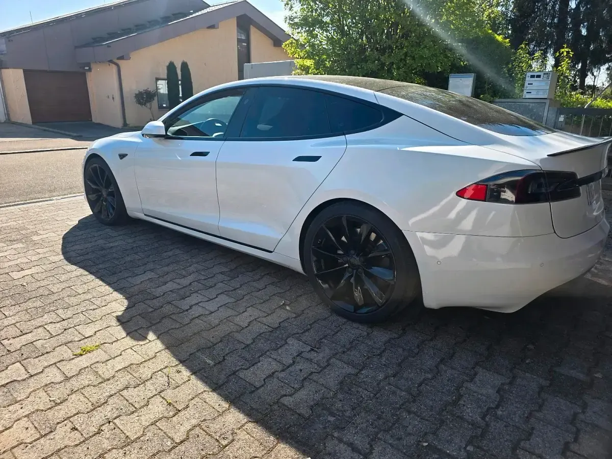 Second-hand Tesla Model S 397 kW (541 CP) 2020 Alb Hatchback