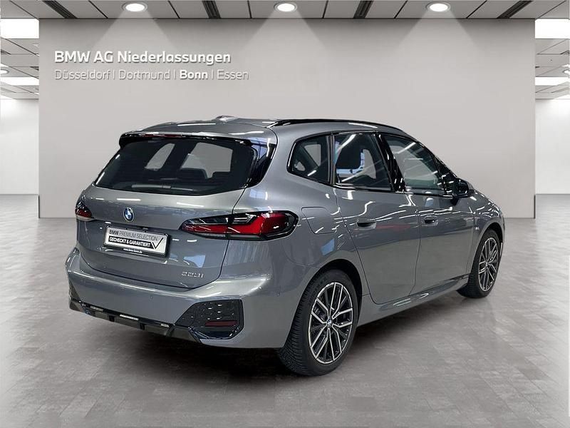 Gebraucht BMW 223 Active Tourer M Sport 204 PS (150 kW) 2022 Grau Van / Kleinbus