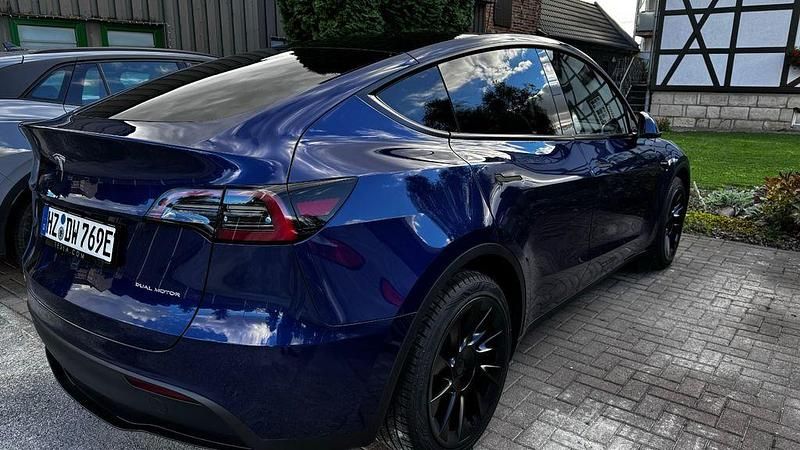 Gebraucht Tesla Model Y Long Range AWD 274 kW (373 PS) 2023 Blau SUV