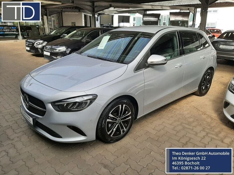 Iridiumsilber metalliclack Gebraucht 2023 Mercedes B200 Advanced Van / Kleinbus | 29.800 € (Guter Preis) - Bild 1/4