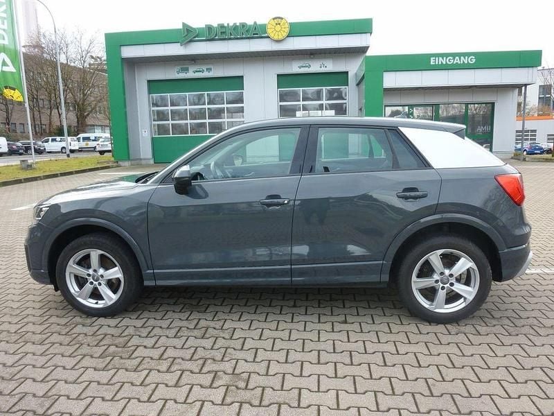 Gebraucht Audi Q2 Sport 116 PS (85 kW) 2018 Grau SUV