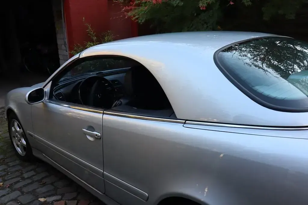 Gebraucht Mercedes CLK230 197 PS (144 kW) 2002 Grau Cabrio