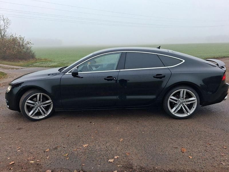 Schwarz Gebraucht 2011 Audi A7 Sportback Ambiente Kleinwagen | 13.000 € (Teuer) - Bild 1/4