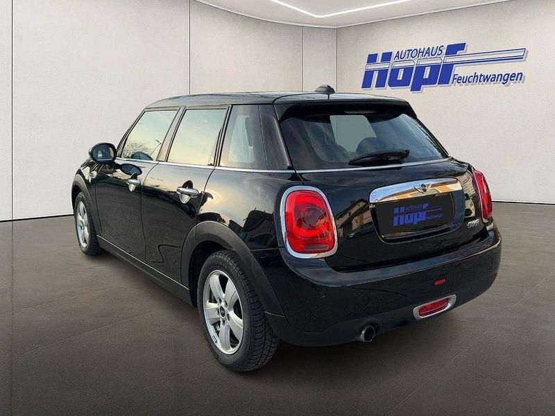 Gebraucht Mini Cooper 136 PS (100 kW) 2016 Midnight black metallic Kleinwagen
