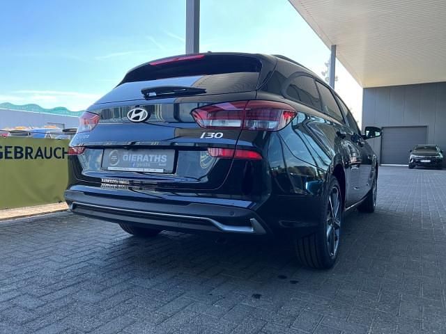 Gebraucht Hyundai i30 99 PS (72 kW) 2024 Schwarz Kombi