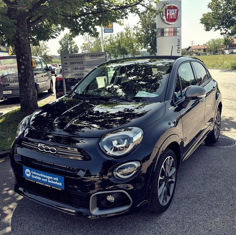 Schwarz Gebraucht 2024 Fiat 500X Dolcevita SUV | 23.980 € (Etwas zu teuer) - Bild 1/4