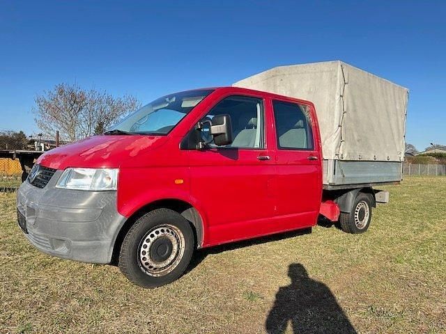 Gebraucht VW T5 105 PS (77 kW) 2004 Rot Van