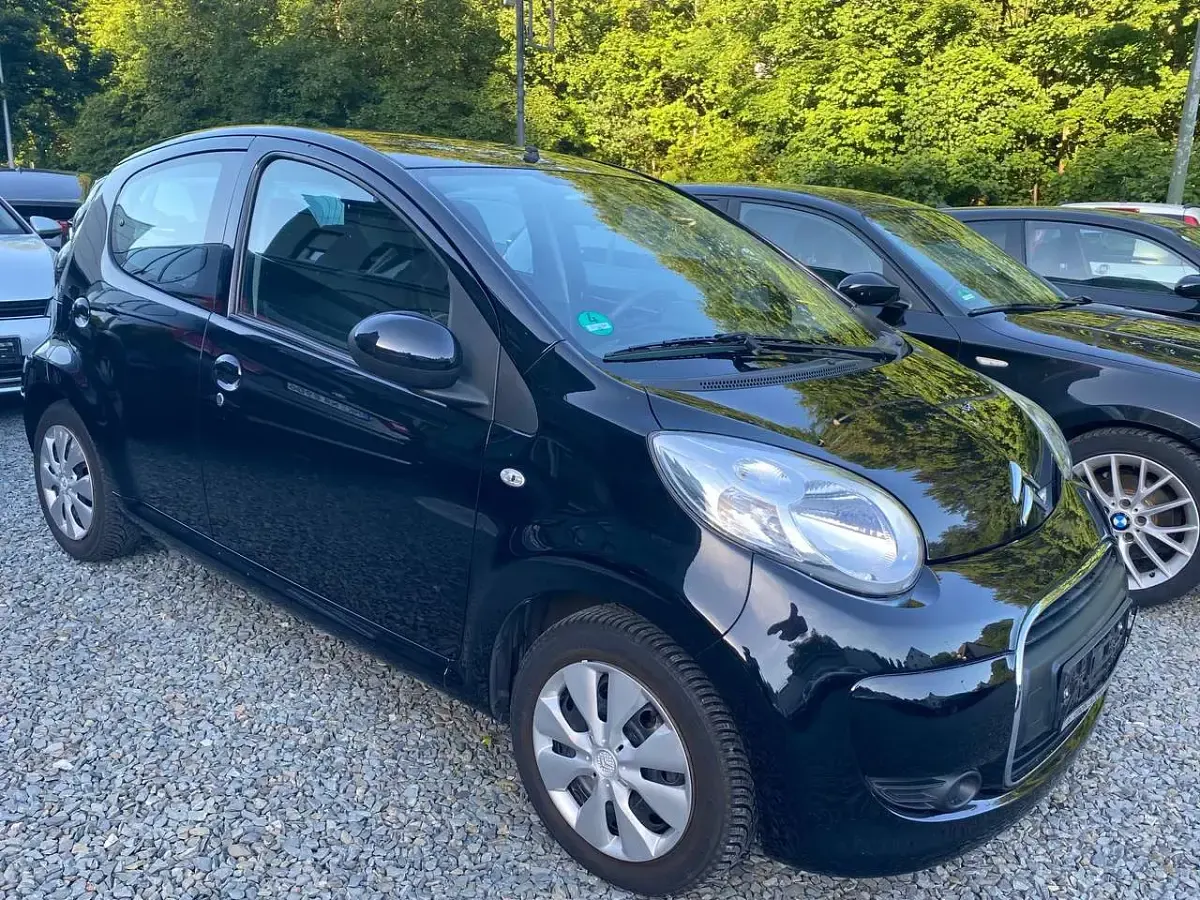Gebraucht Citroën C1 SELECTION 68 PS (50 kW) 2011 Metallicschwarze lackieru/m Kleinwagen