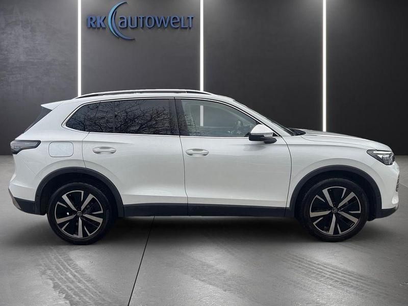 Gebraucht VW Tiguan Elegance 150 PS (110 kW) 2024 Weiss SUV