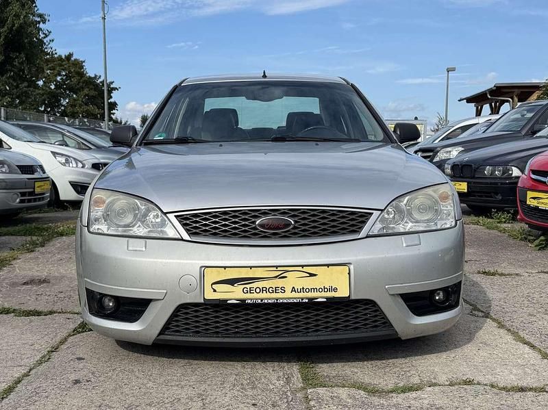 Gebraucht Ford Mondeo ST 226 PS (166 kW) 2002 Silber Limousine