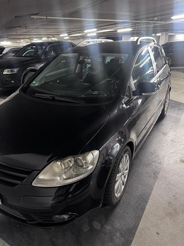 Schwarz Gebraucht 2007 VW Golf Plus Cross Van / Kleinbus | 4.400 € (Fairer Preis) - Bild 1/4