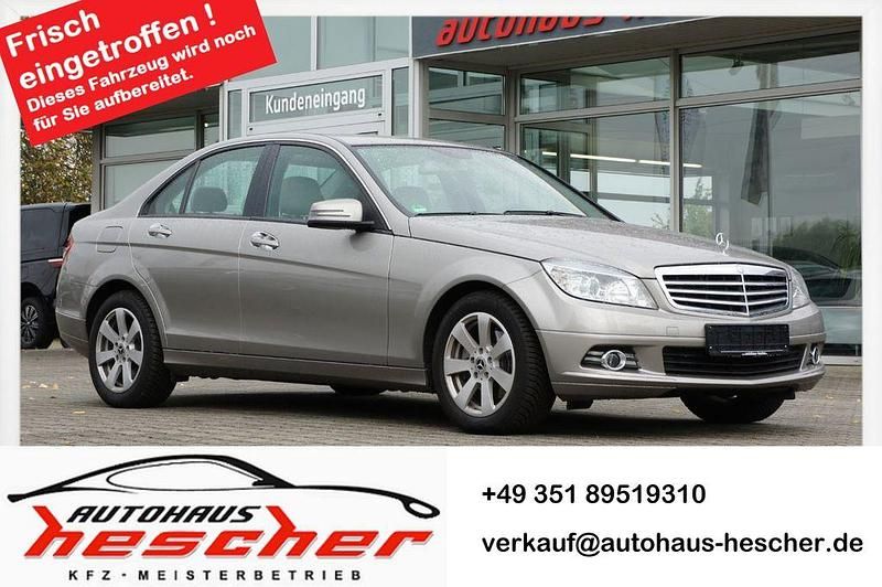 Silber Gebraucht 2008 Mercedes C200 Limousine | 8.980 € (Etwas zu teuer) - Bild 1/4