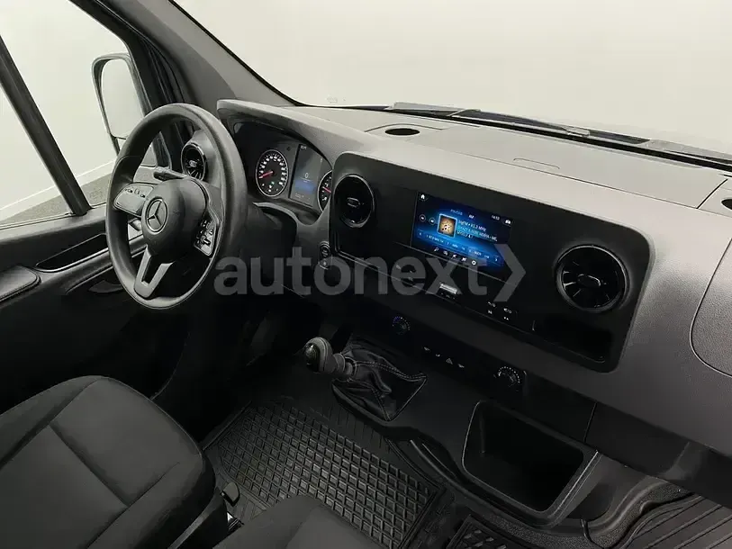 Używany Mercedes Sprinter 143 KM (105 kW) 2020 Szary Van