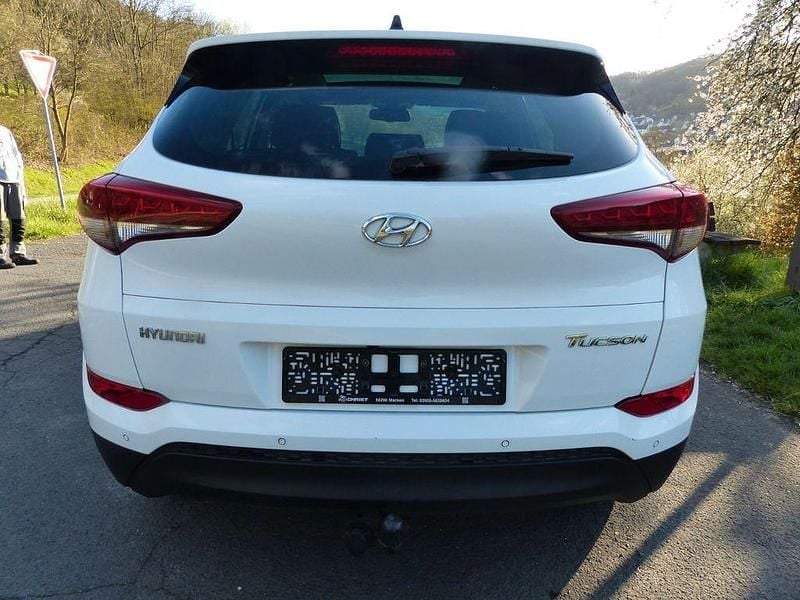 Gebraucht Hyundai Tucson 141 PS (103 kW) 2017 Weiß SUV