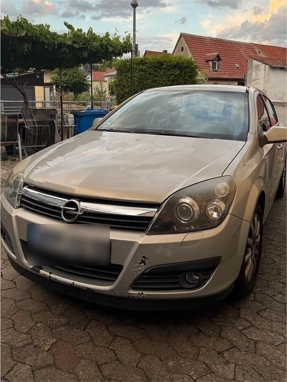 Gebraucht Opel Astra 140 PS (102 kW) 2006 Silber Limousine