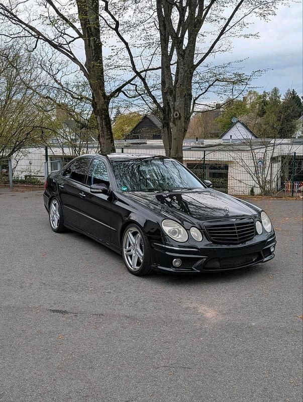 Gebraucht Mercedes E500 387 PS (284 kW) 2007 Schwarz Limousine