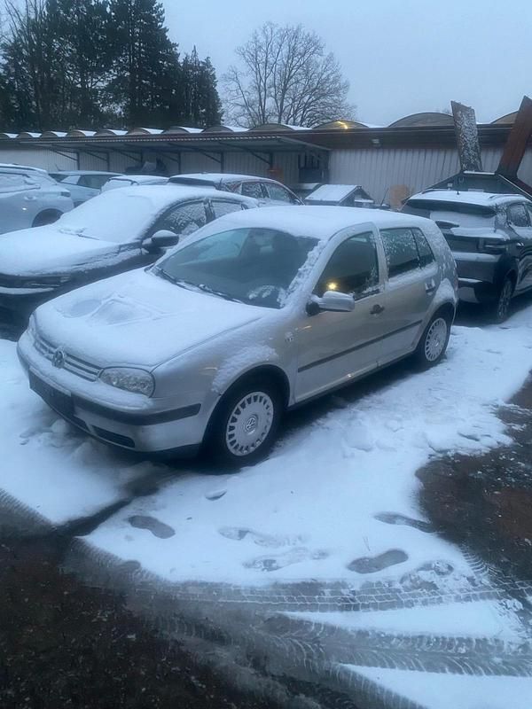 Gebraucht VW Golf IV 75 PS (55 kW) 2002 Silber Limousine