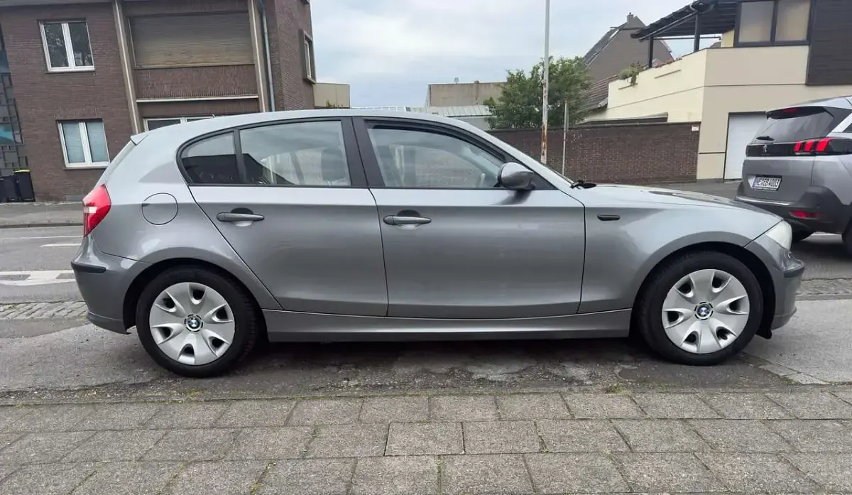 Gebraucht BMW 116 122 PS (89 kW) 2008 Spacegrau metallic Kleinwagen