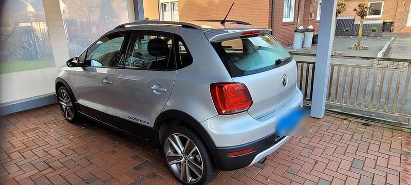 Gebraucht VW Polo Cross 85 PS (62 kW) 2014 Silber Kleinwagen