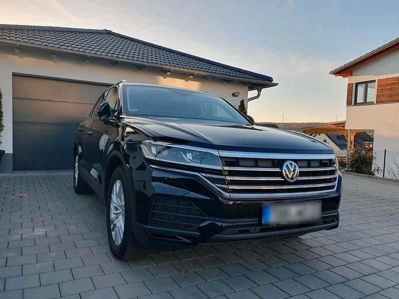 Gebraucht VW Touareg 231 PS (169 kW) 2019 Schwarz SUV