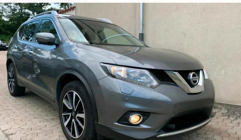 Gebraucht Nissan X-Trail 131 PS (96 kW) 2016 Grau SUV