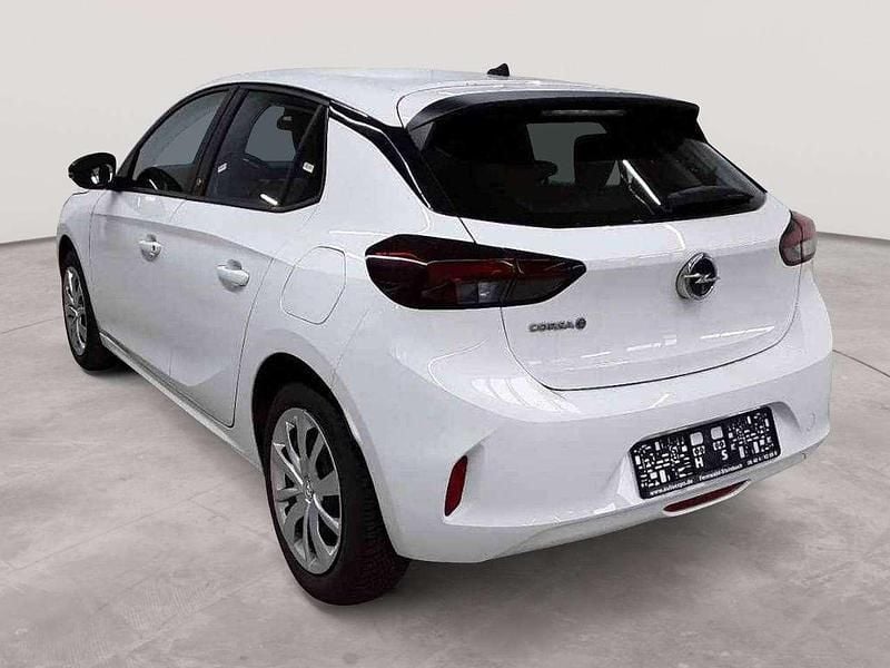 Gebraucht Opel Corsa-e Edition 100 kW (136 PS) 2022 Arktis weiß Kleinwagen