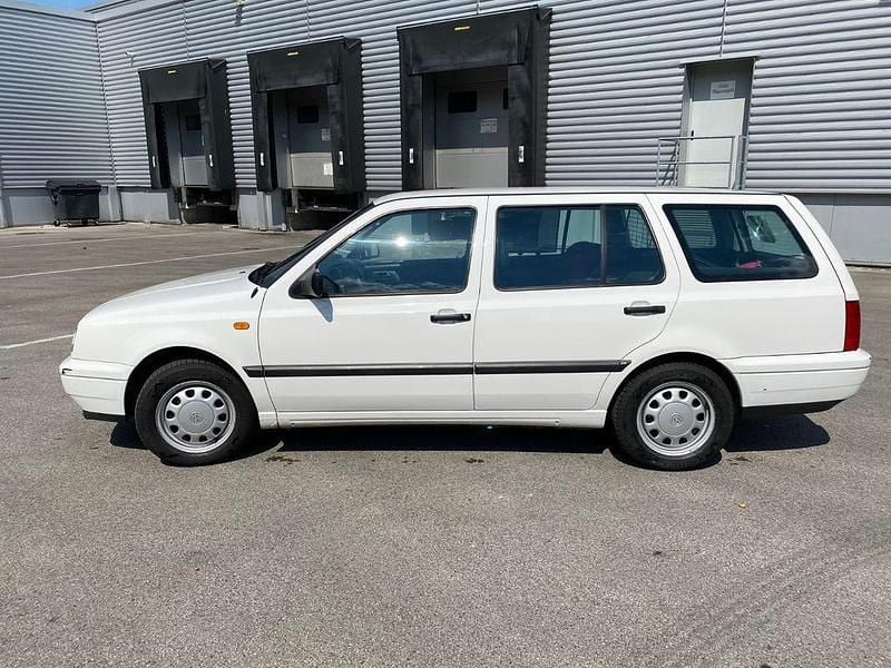 Gebraucht VW Golf III 90 PS (66 kW) 1997 Weiß Kombi