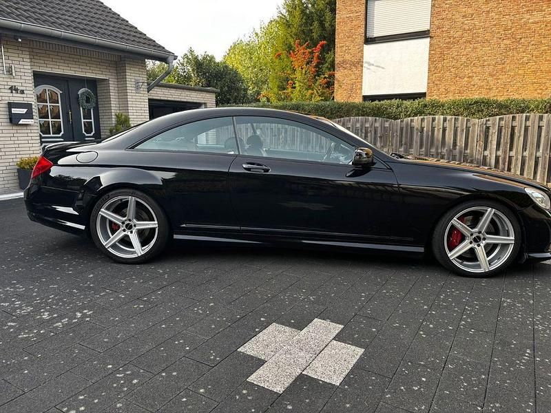 Gebraucht Mercedes CL500 435 PS (319 kW) 2011 Schwarz Coupé