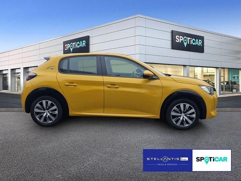 Gebraucht Peugeot e-208 Active 100 kW (136 PS) 2021 Gelb Kleinwagen