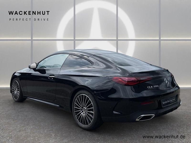 Gebraucht Mercedes CLE300 AMG 258 PS (189 kW) 2023 Schwarz Coupé
