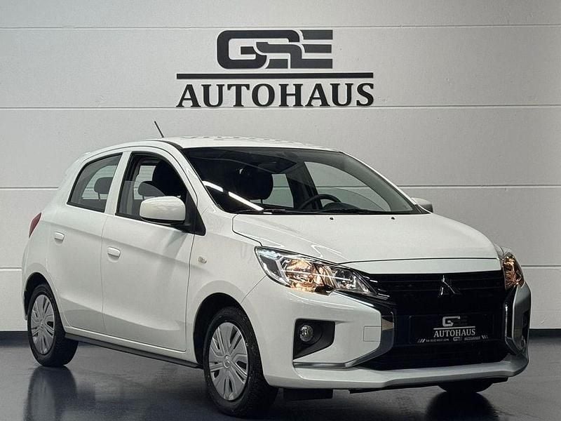 Weiß Gebraucht 2021 Mitsubishi Space Star Spirit Limousine | 8.990 € (Fairer Preis) - Bild 1/4