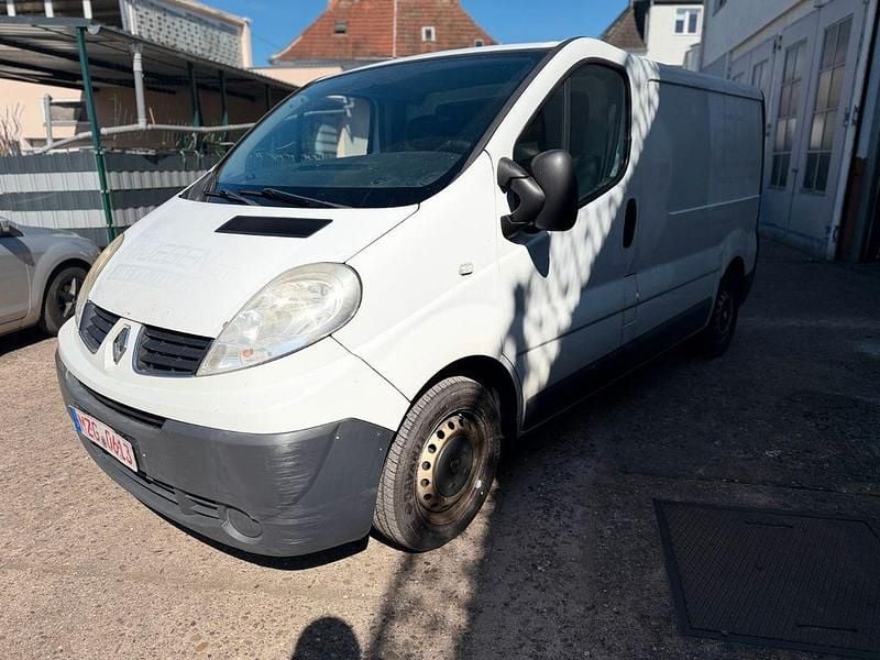 Gebraucht Renault Trafic 90 PS (66 kW) 2008 Weiß Van / Kleinbus